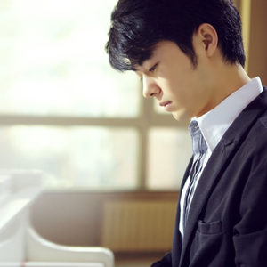 国产边摸边吃奶边做爽视频
